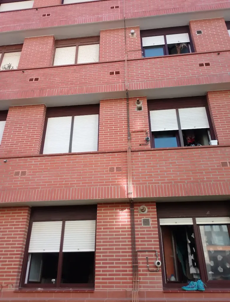 Rehabilitación Fachada Akilino