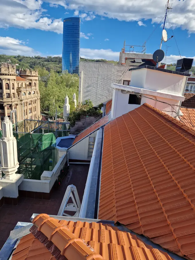 Reforma de tejado en Gregorio de la Revilla 1, Bilbao