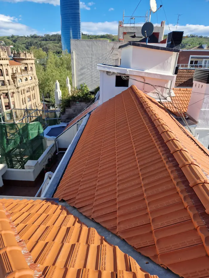 Reforma de tejado en Gregorio de la Revilla 1, Bilbao