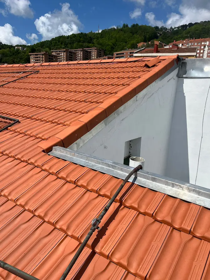 Reforma de tejado en Hurtado de Amezaga 8, Bilbao