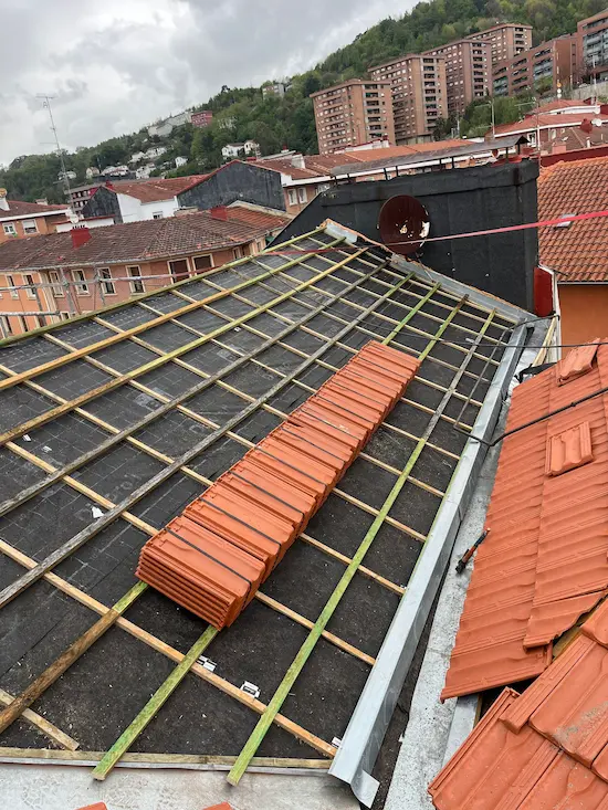 Reforma de tejado en Travesía Uribarri 1, Bilbao