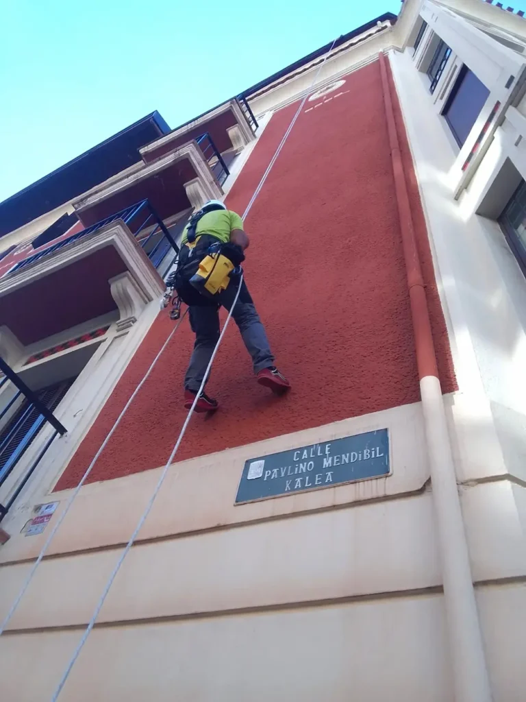 Trabajos verticales en Bizkaia
