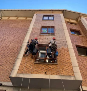 Trabajos verticales en Bizkaia
