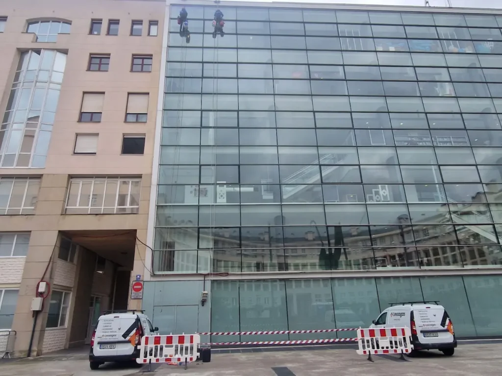 Trabajos verticales en Bizkaia
