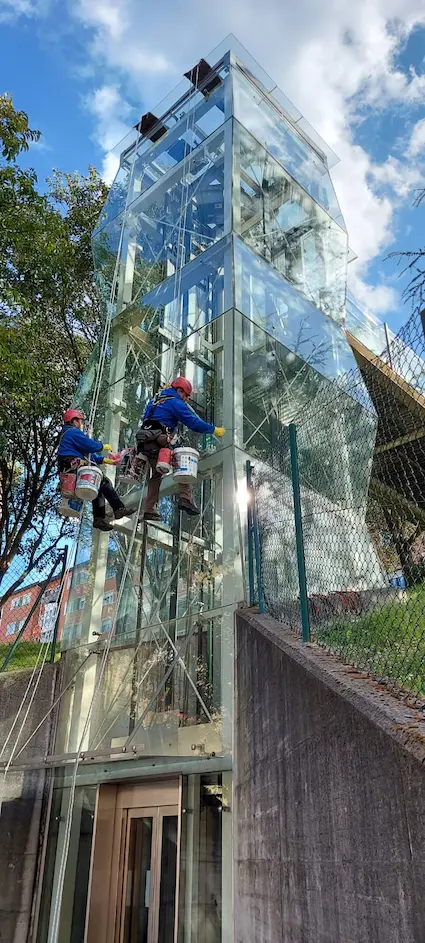 Trabajos verticales en Bizkaia