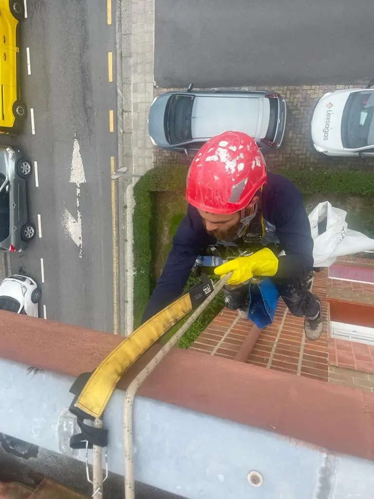 Trabajos verticales en Bizkaia