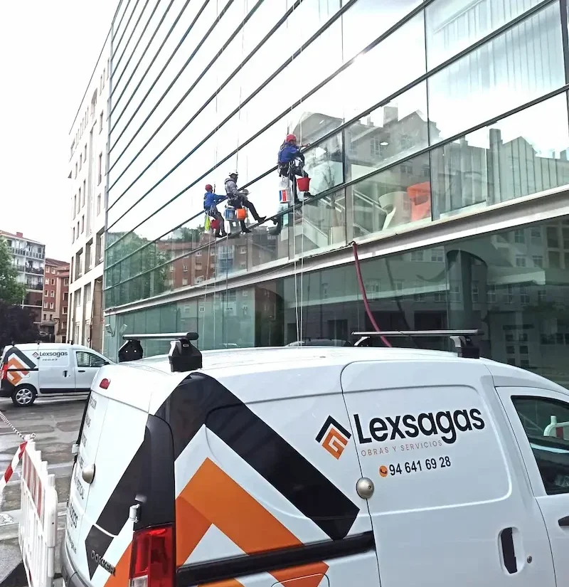 Empresa especializada en trabajos verticales